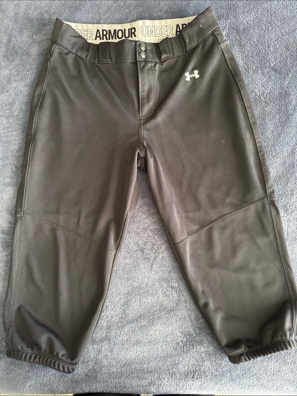 Under Armour Black Capri Athletic Pants with Branded Waistband